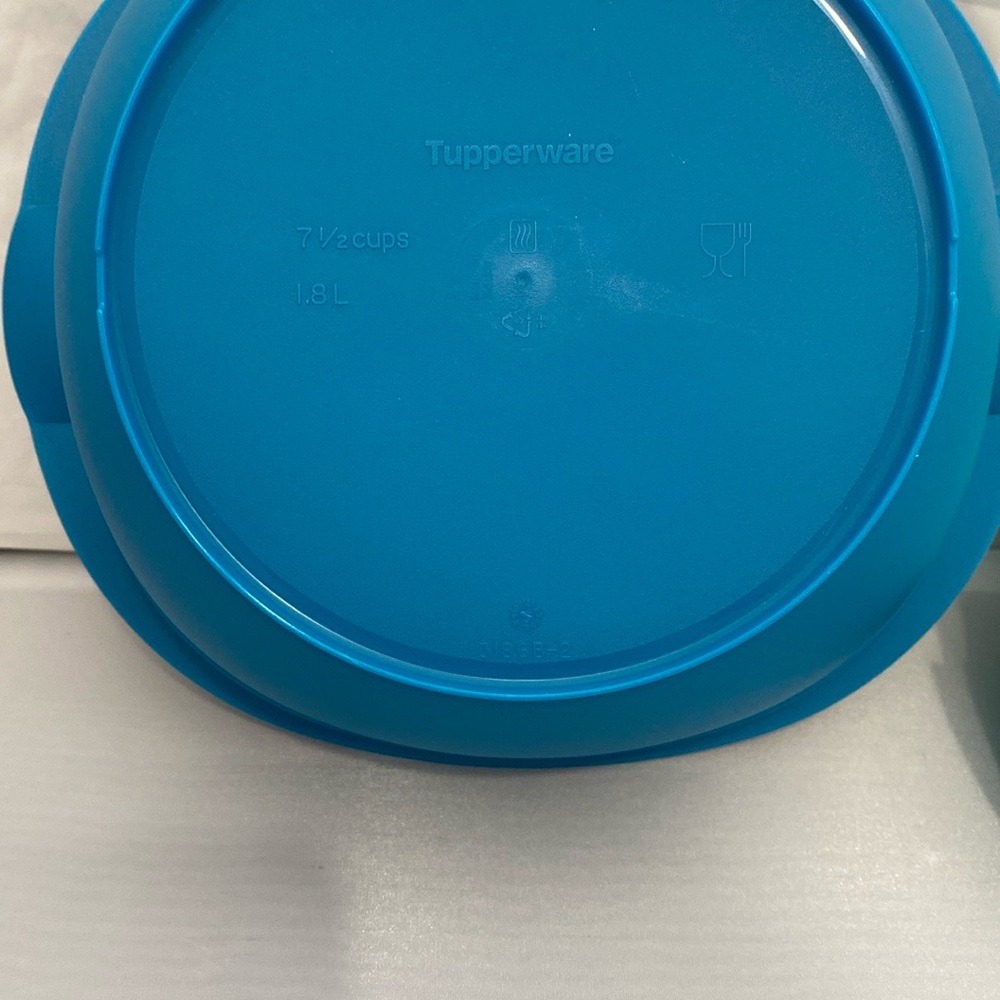 New Tupperware Legacy Essentials Set - Picture 14 of 14